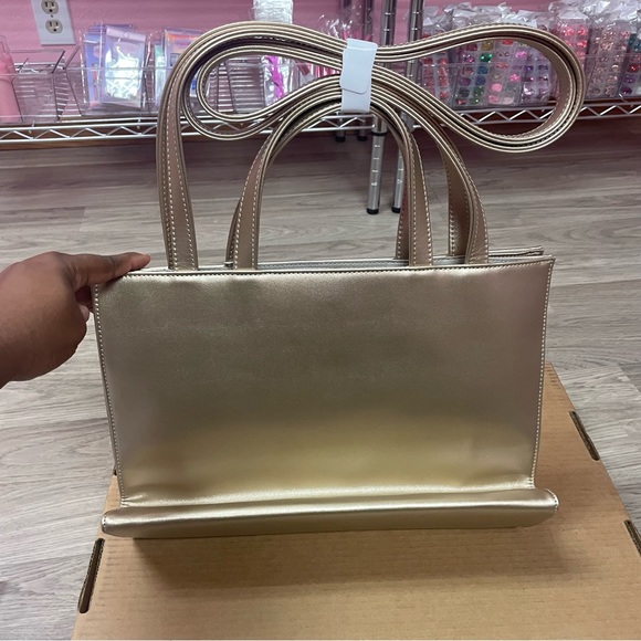 ✨✨Authentic Telfar Medium Metallic Gold Shopping Bag✨✨ - Picture 11 of 17